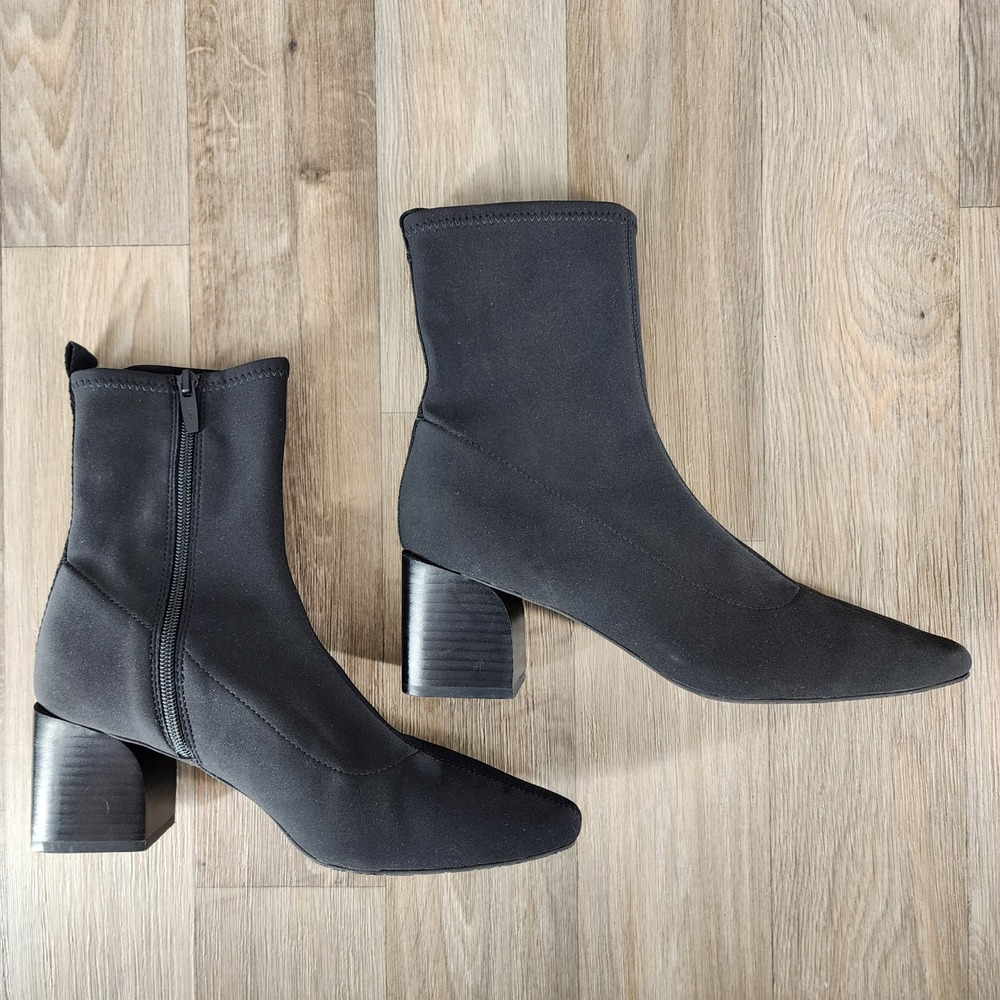 Donald Pliner Black Sock Boot Ankle Booties Square Block Heel Size 8.5M